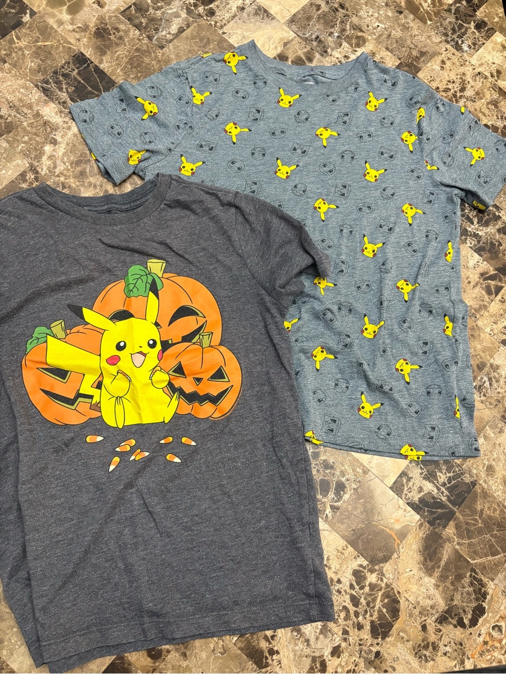 Old Navy bundle of 2 tshirt Pokémon Pikachu 8 years